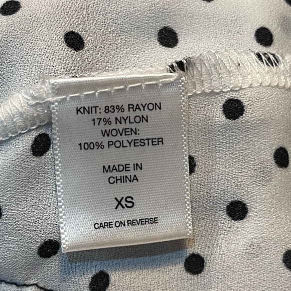 New York & Company - Picture 3 of 3